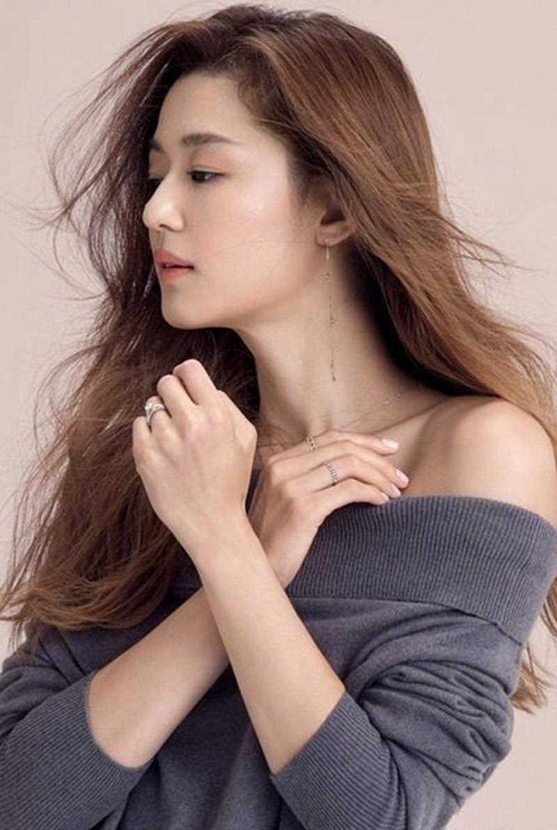 精选全智贤女人味知性魅力时尚图册