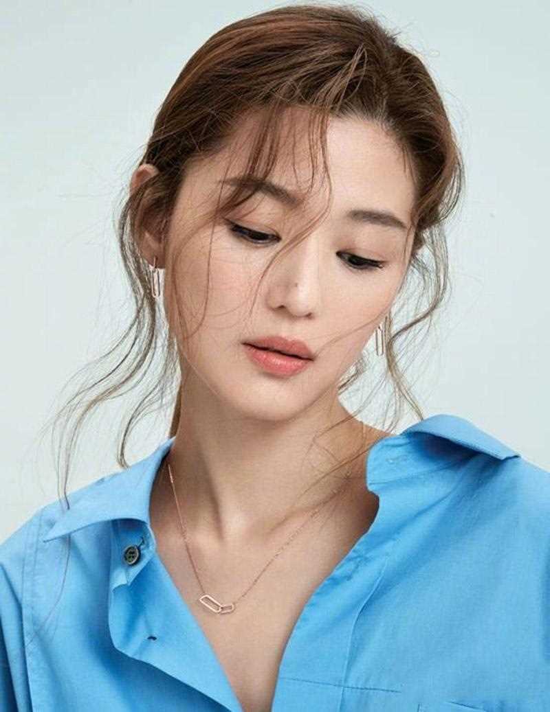 精选全智贤女人味知性魅力时尚图册