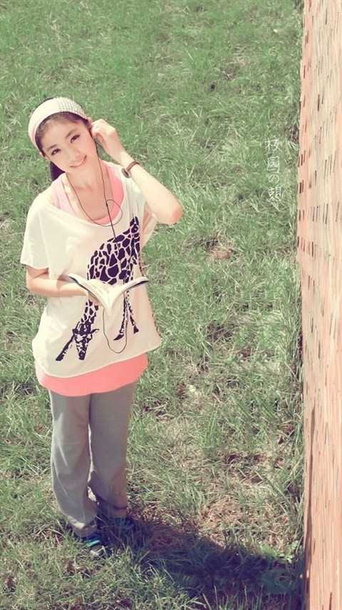 最新清纯校园女神毕业季运动风甜美户外艺术照图集