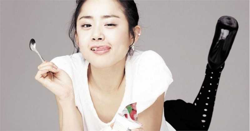 最新韩国美女演员文根英温柔姐姐清纯图片壁纸