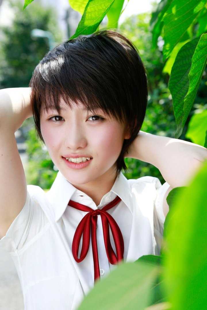 圆脸日本萌妹子干净清纯素颜照