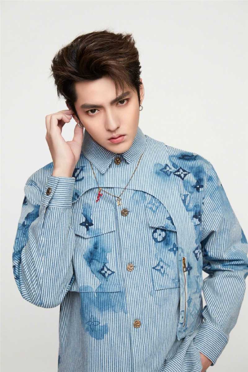 精选吴亦凡lv条纹走秀款衬衫潮流时尚图片图册