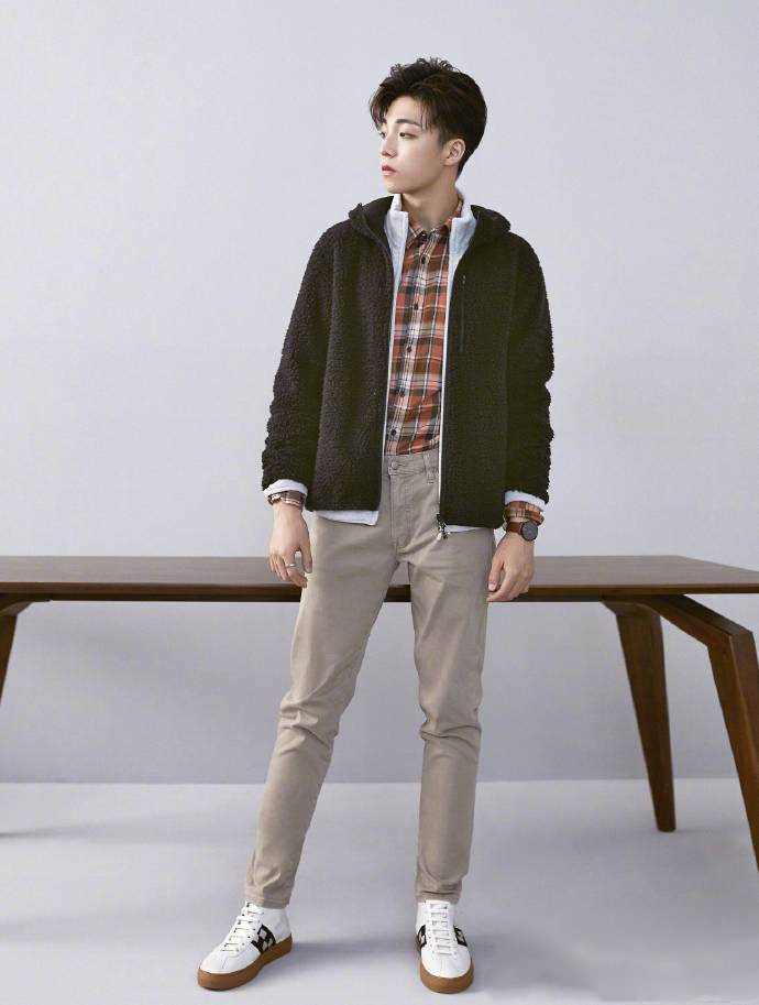 陈立农霸气超拽墨镜时尚大片