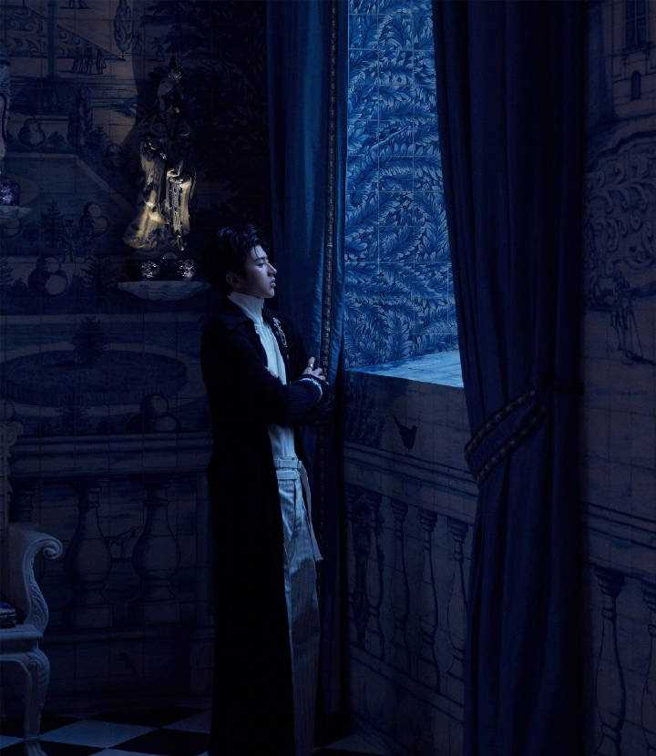 最全蔡徐坤复古欧式宫廷风高清时尚杂志图片壁纸