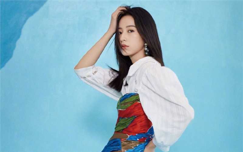 精选清新女神周雨彤干净气质时尚摄影图片图册