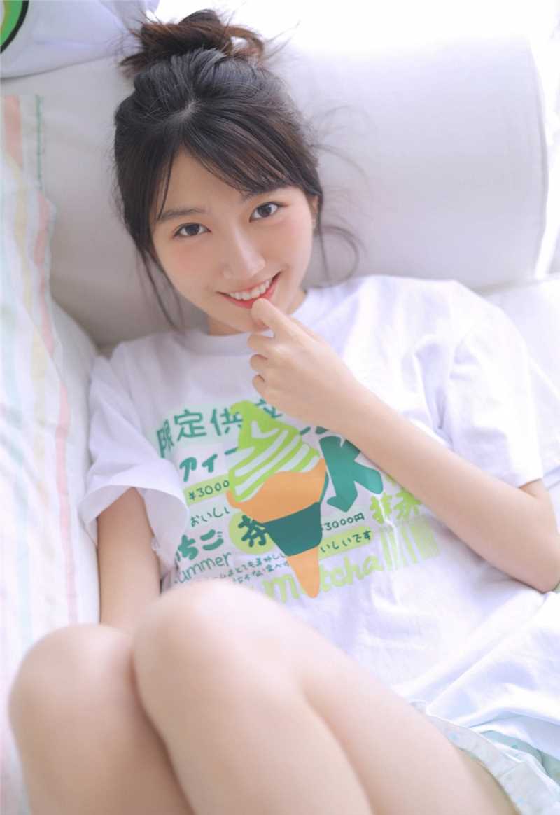 精选小清新绿色格纹甜美女孩长腿私拍图图册