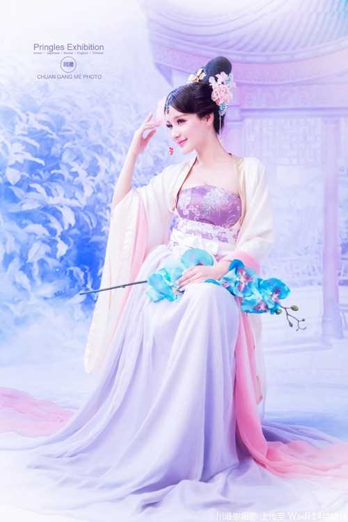 最全繁花似锦的古装美女淡紫色梦幻艺术相册