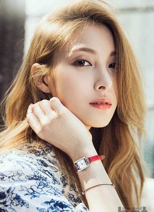 特别专辑韩国女团KARA成员朴奎利脱俗气质时尚艺术照图片