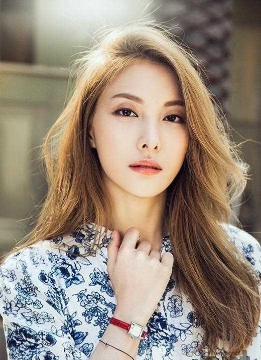 特别专辑韩国女团KARA成员朴奎利脱俗气质时尚艺术照图片