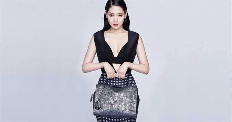 最新韩国明星朴信惠清纯与性感随意转换集壁纸