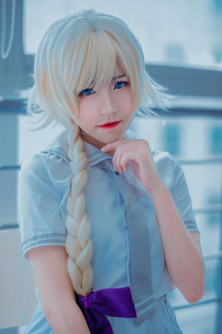 优质性感金发红唇美女蓝色丝袜制服cosplay写真相册