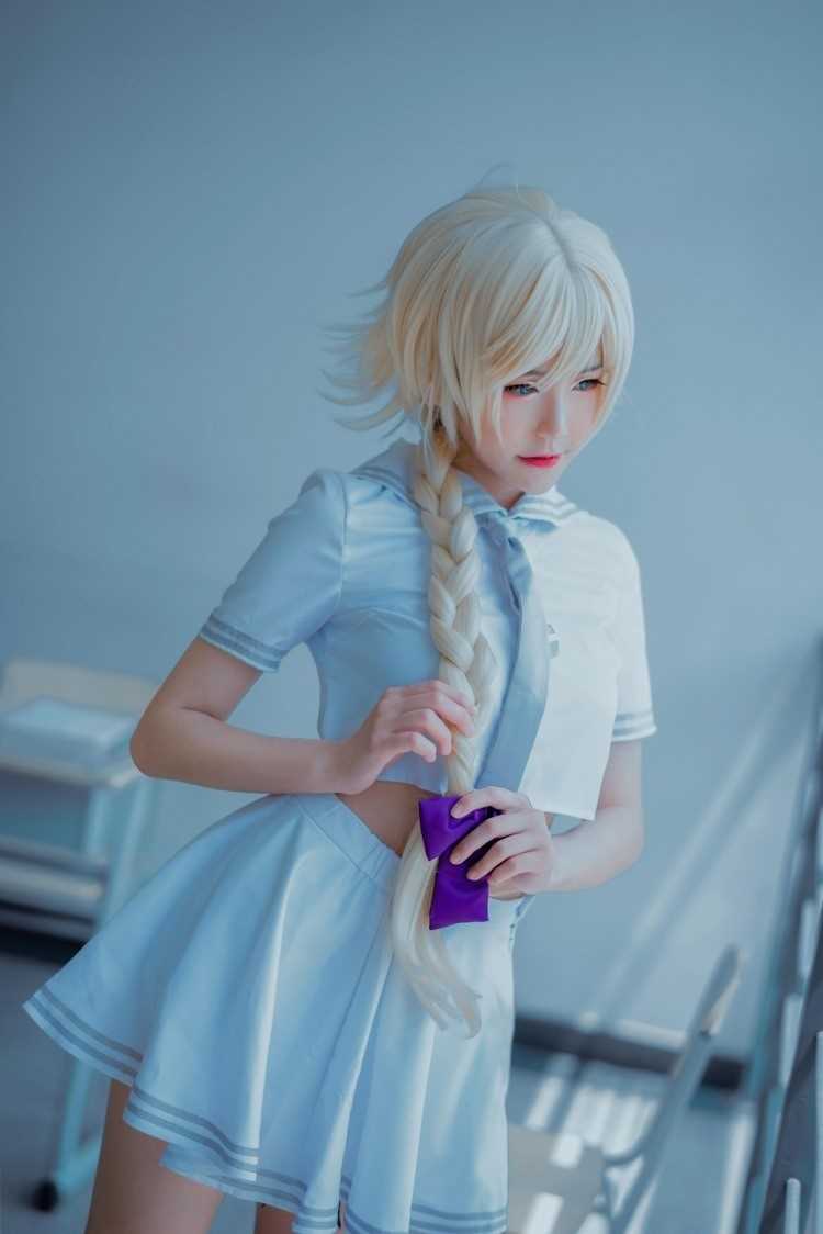 优质性感金发红唇美女蓝色丝袜制服cosplay写真相册