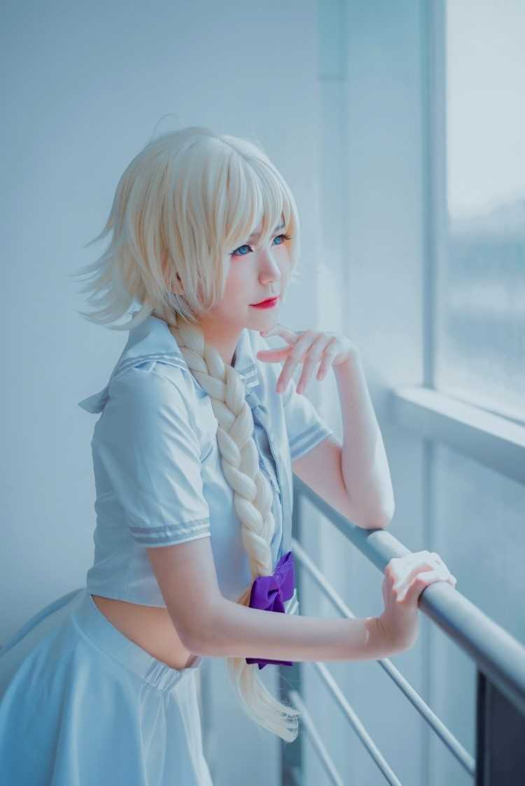 优质性感金发红唇美女蓝色丝袜制服cosplay写真相册