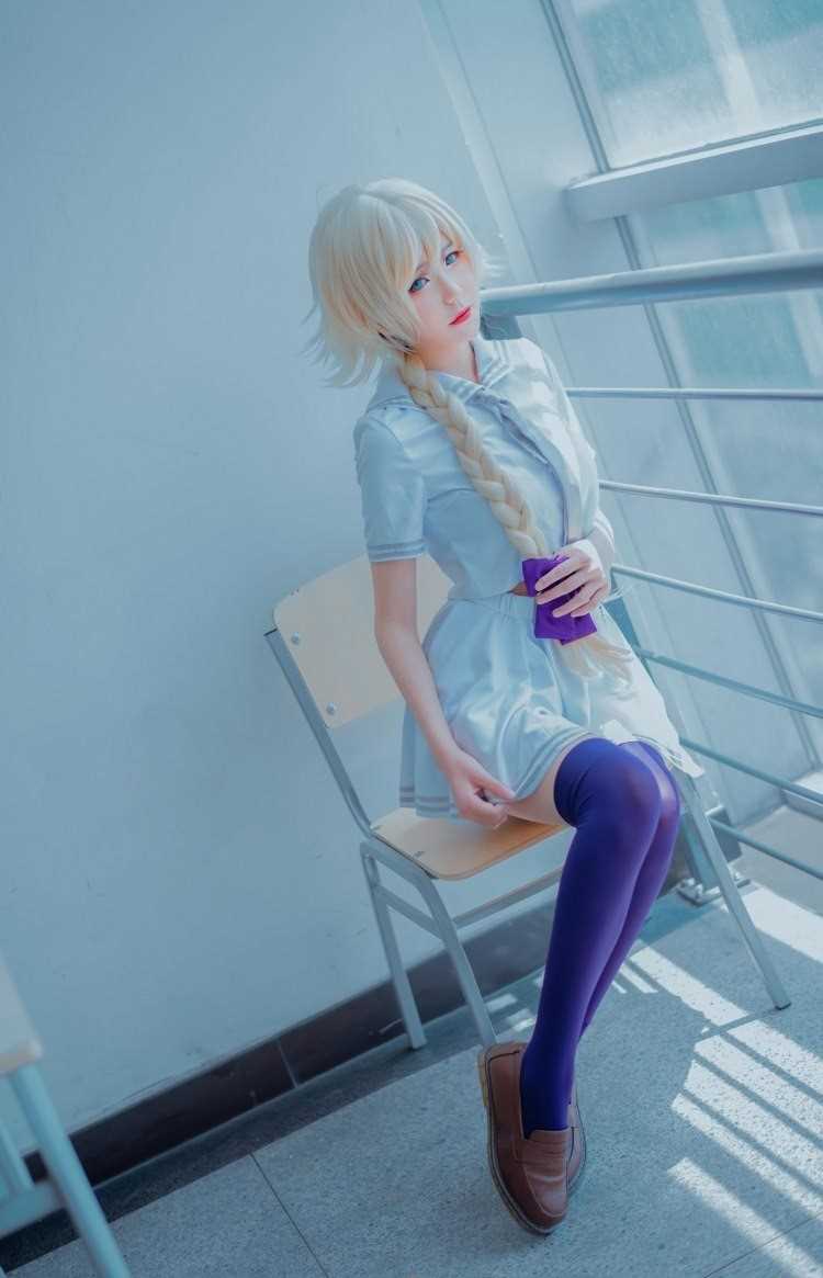 优质性感金发红唇美女蓝色丝袜制服cosplay写真相册