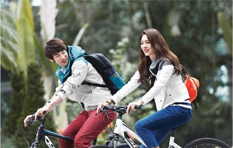 特别专辑韩国美女模特李沇熹野外休闲时尚装扮图片图片