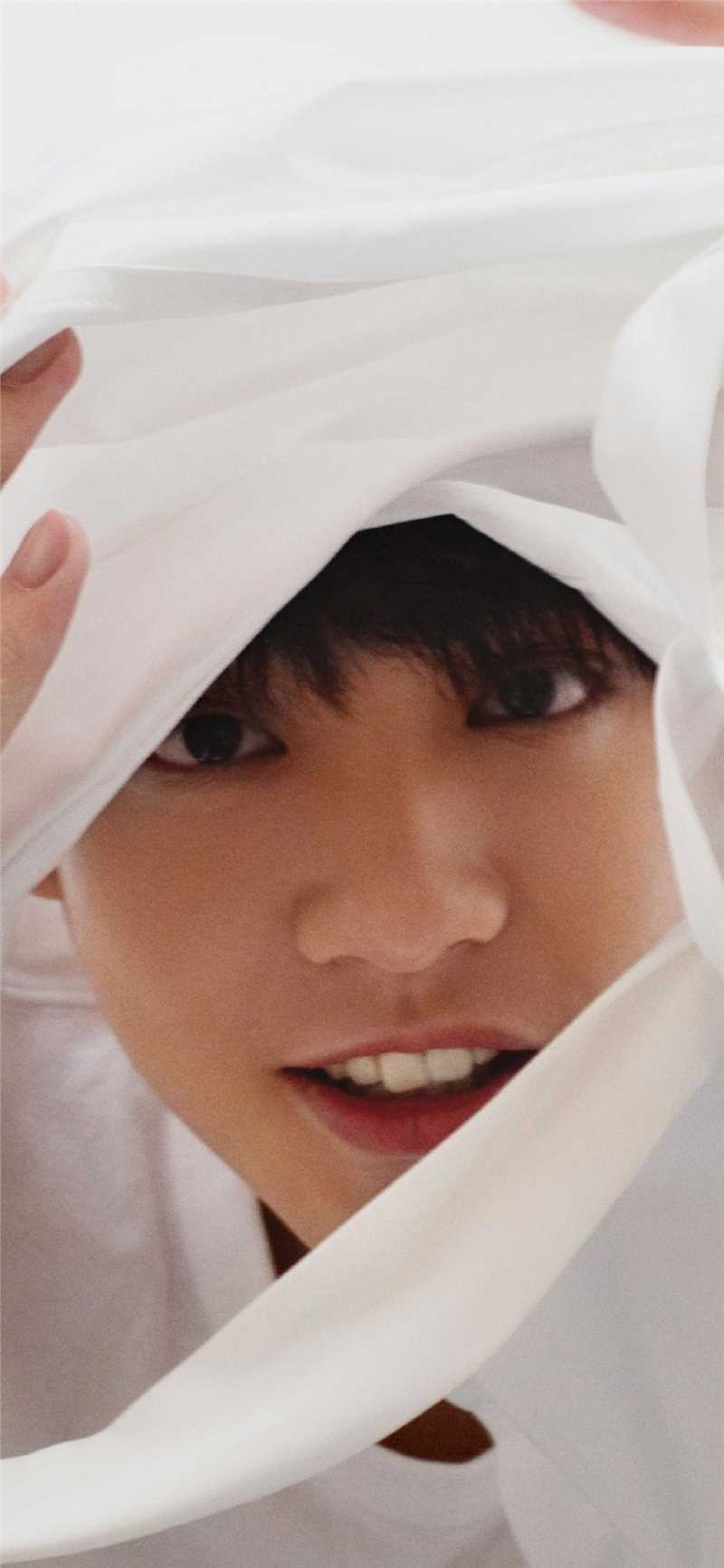 精选明日之子乐团季田鸿杰简约风穿搭时尚图册