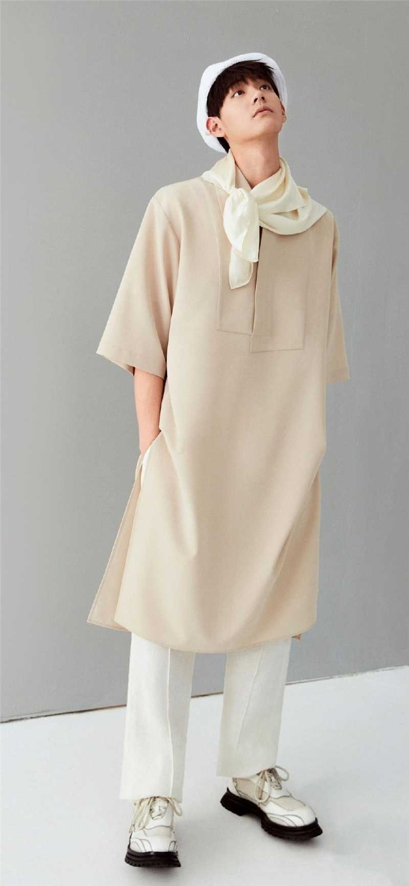 精选明日之子乐团季田鸿杰简约风穿搭时尚图册