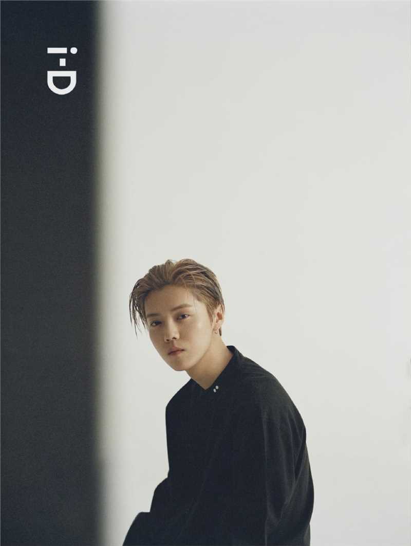 高清鹿晗金发狼奔头帅气素颜时尚杂志图片图集