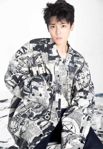 最全干净气质的暖男大叔孔刘时尚杂志封面图片壁纸