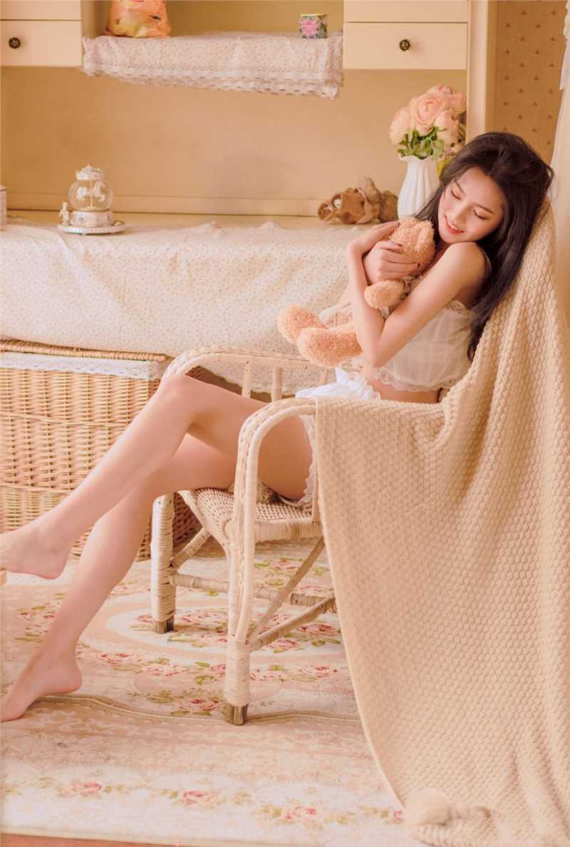 特别专辑港风美女凌乱发丝魅惑眼神性感细腰销魂图片