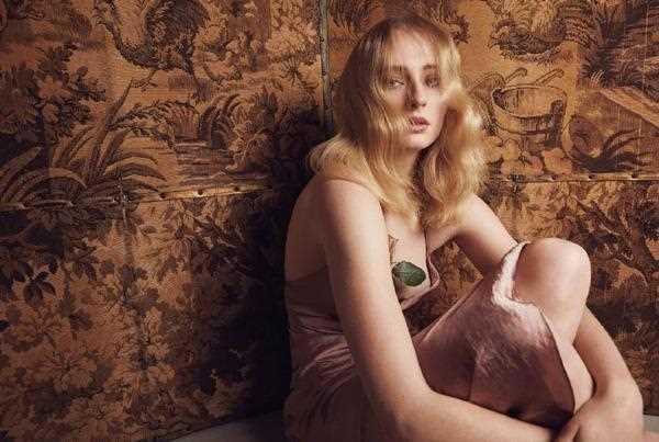 优质《权力的游戏》姐妹花白裙诱惑性感相册