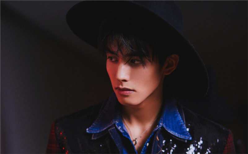 特别专辑宋威龙时尚魅力西装高清壁纸