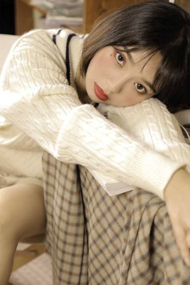 高清校园女神清纯风图集