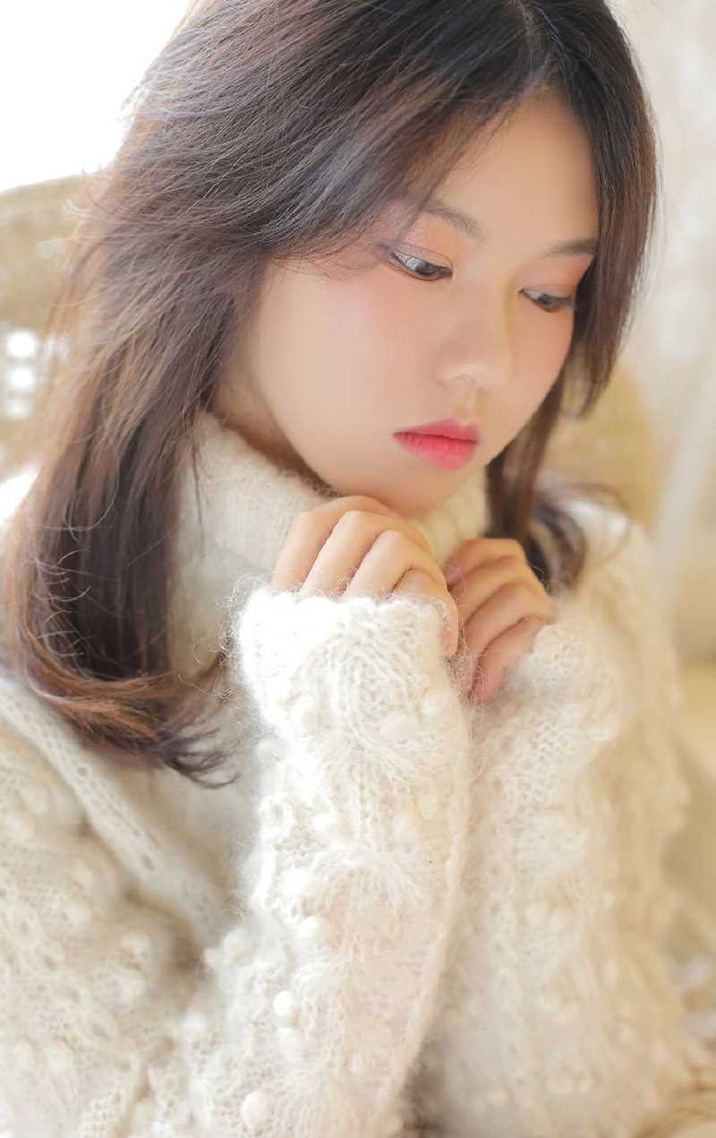 高清长腿美女冬日高领毛衣性感图集