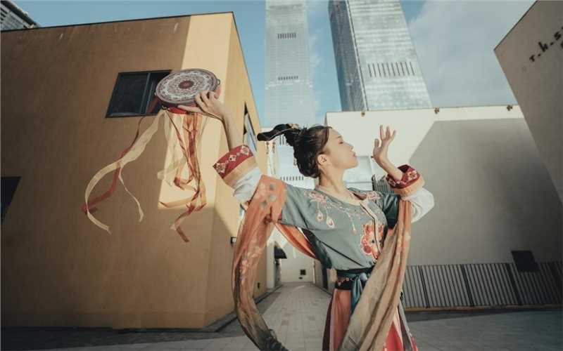 精选古韵敦煌美女户外街拍图册