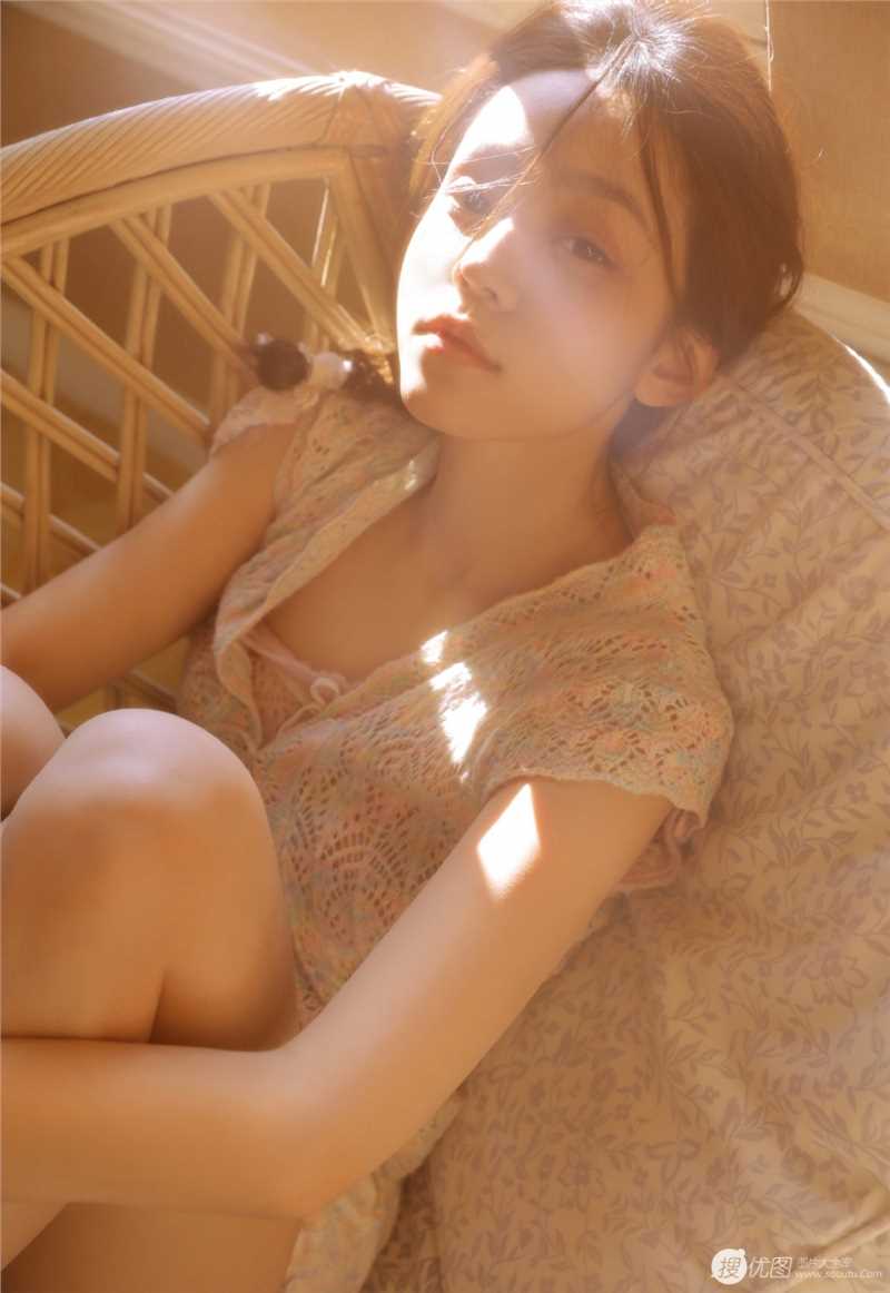 优质氛围感少女睡裙私房性感相册
