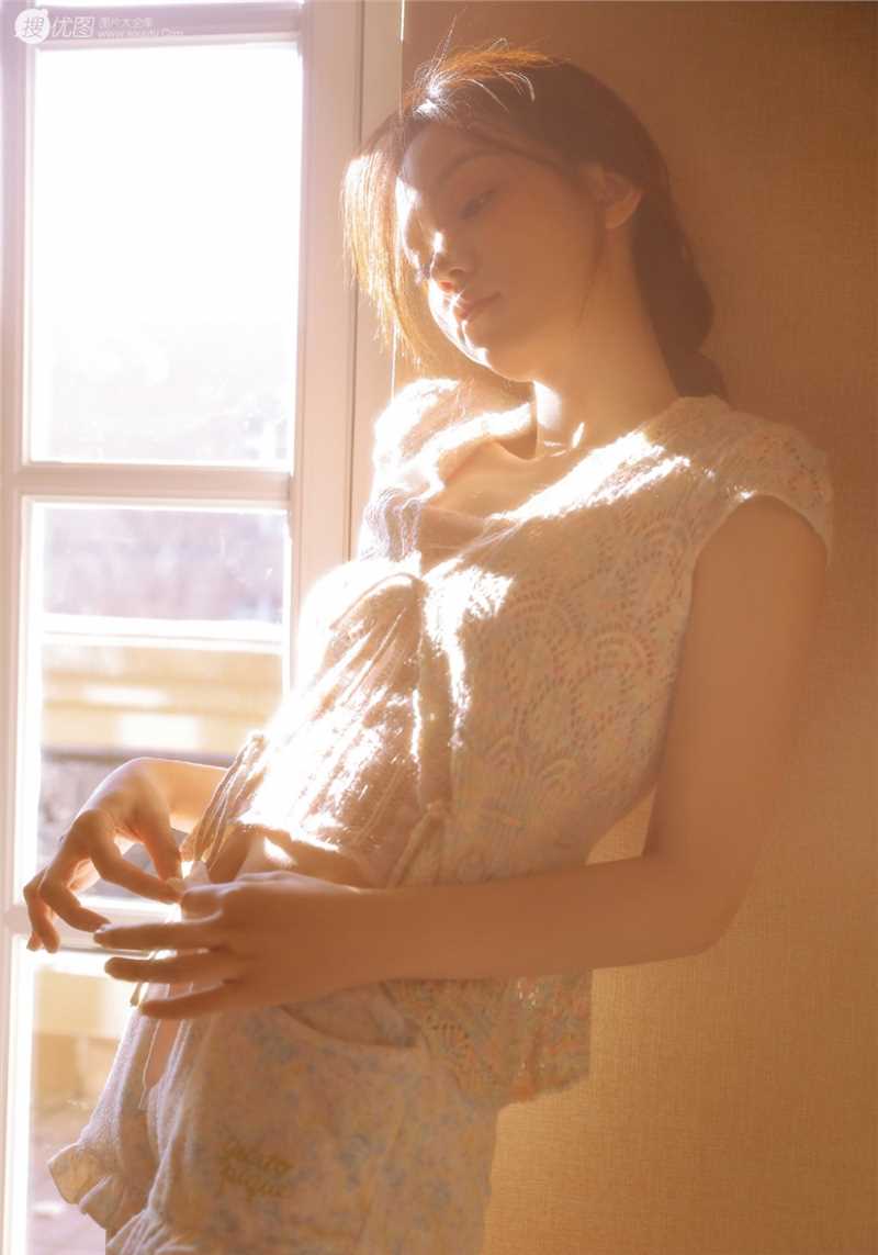 优质氛围感少女睡裙私房性感相册