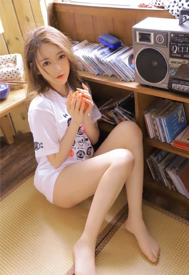 优质下衣失踪少女夏日性感相册