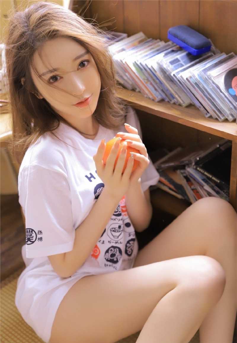 优质下衣失踪少女夏日性感相册