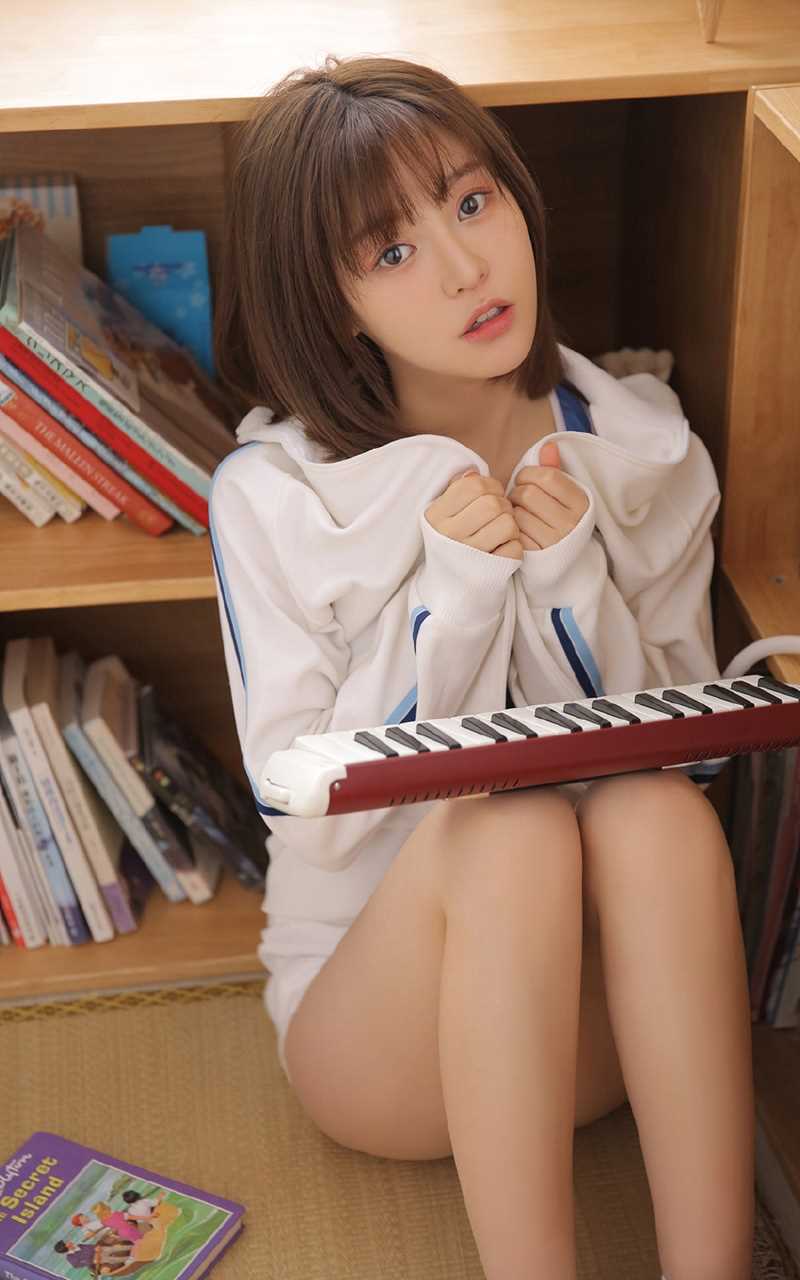 特别专辑清秀少女运动装甜美图片图片