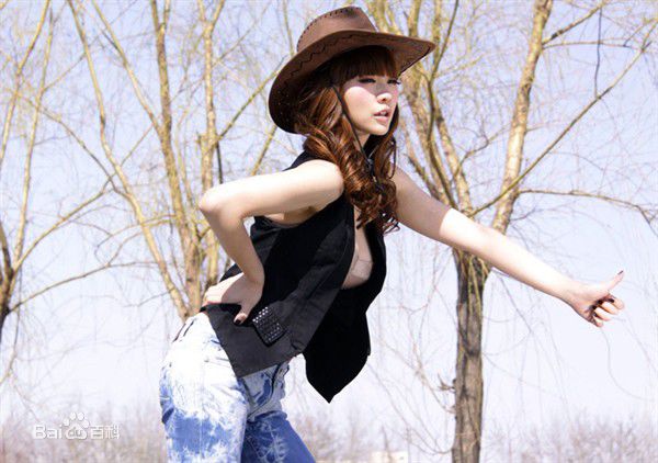 最新柳岩(Ada)精彩图册