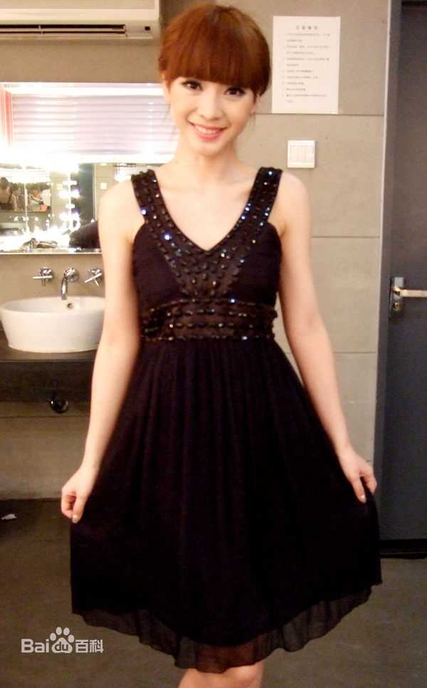 柳岩(Ada)幕后定妆照素颜照壁纸