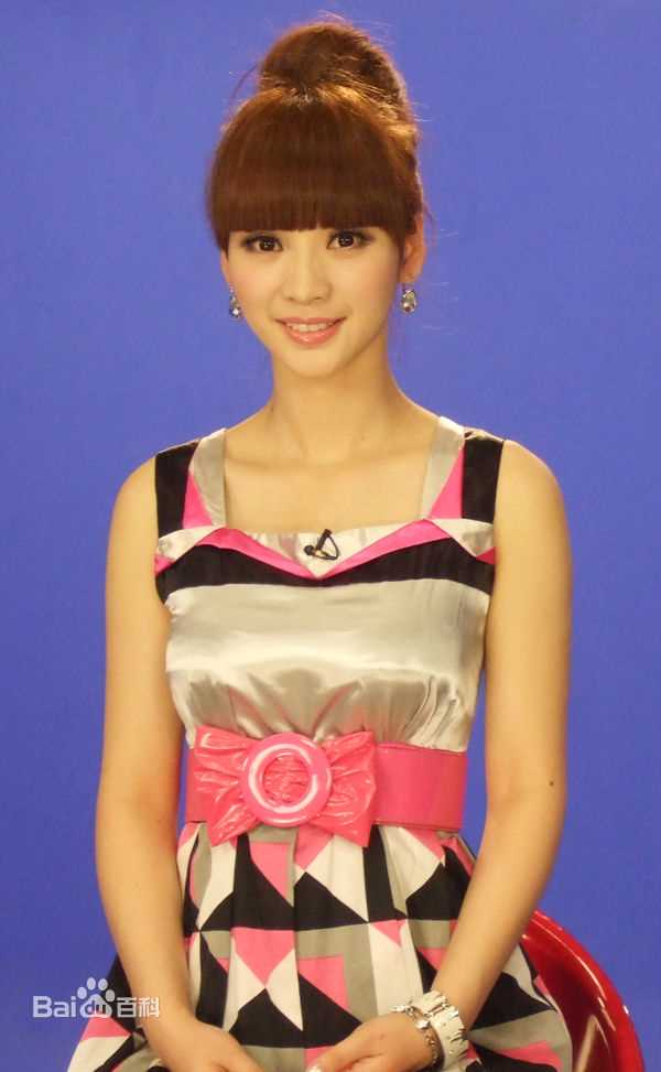 柳岩(Ada)幕后定妆照素颜照壁纸