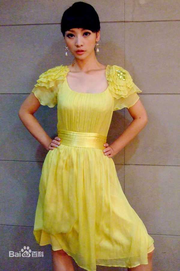 柳岩(Ada)幕后定妆照素颜照壁纸