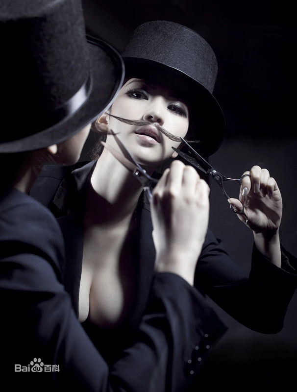 柳岩(Ada)的个人图册图册