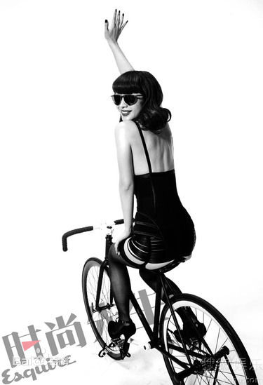 最优质柳岩(Ada)精彩图册