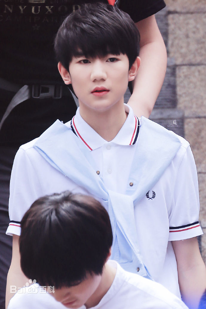 王源(Roy)超少年密码(饰演隋玉&002)壁纸壁纸