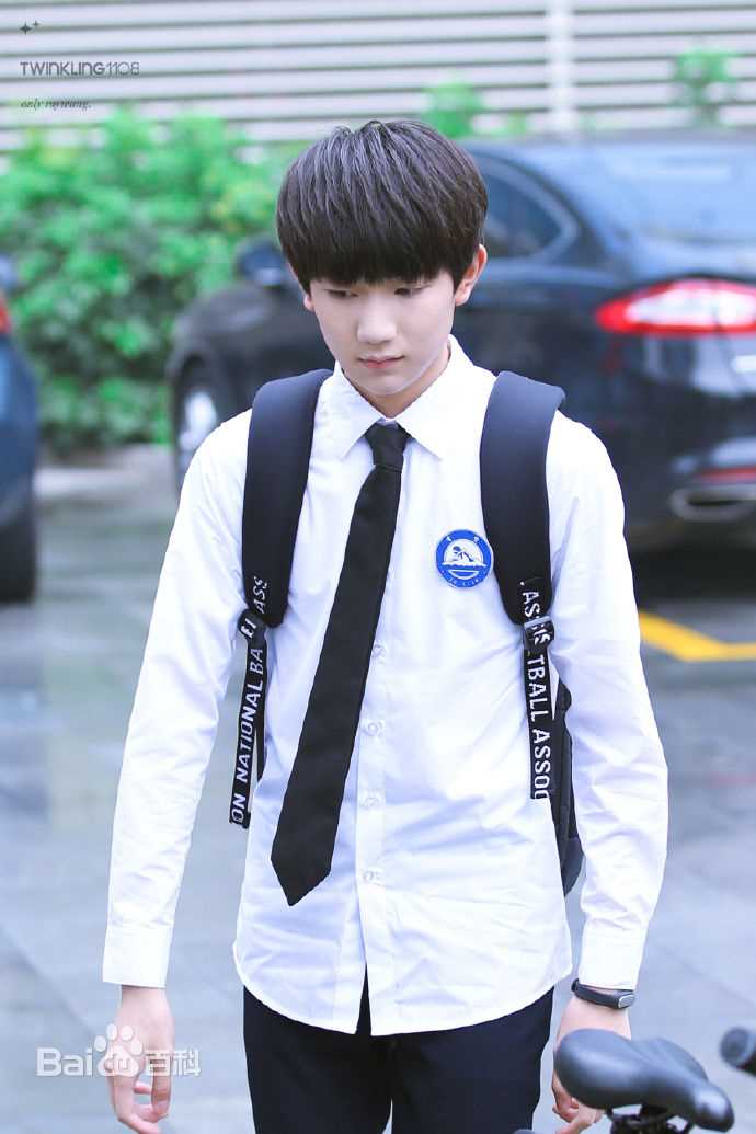 王源(Roy)超少年密码(饰演隋玉&002)壁纸壁纸