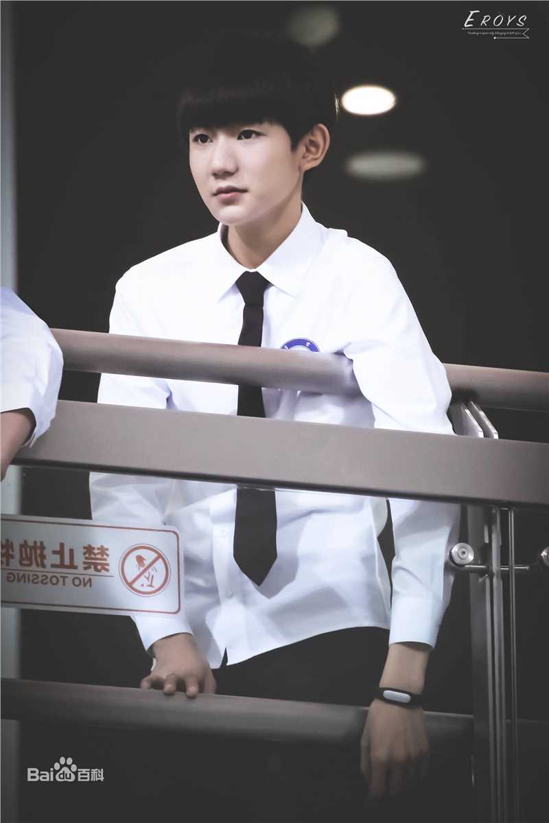 王源(Roy)超少年密码(饰演隋玉&002)壁纸壁纸