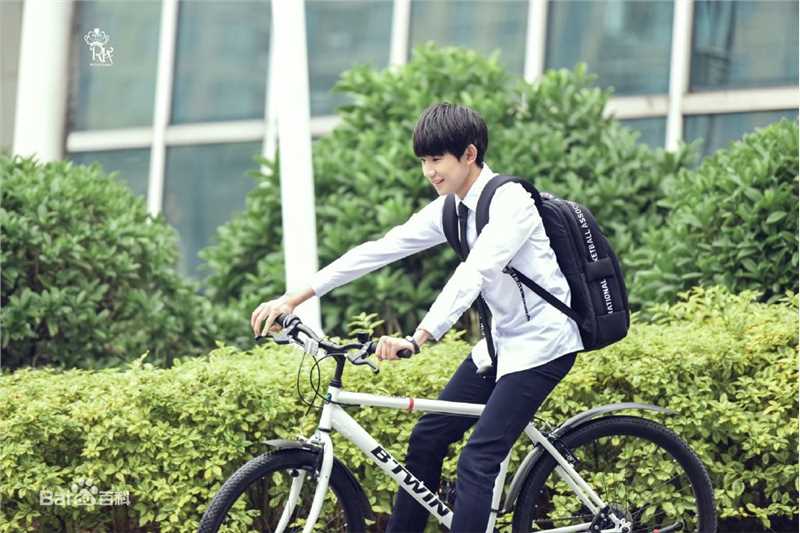 王源(Roy)超少年密码(饰演隋玉&002)壁纸壁纸