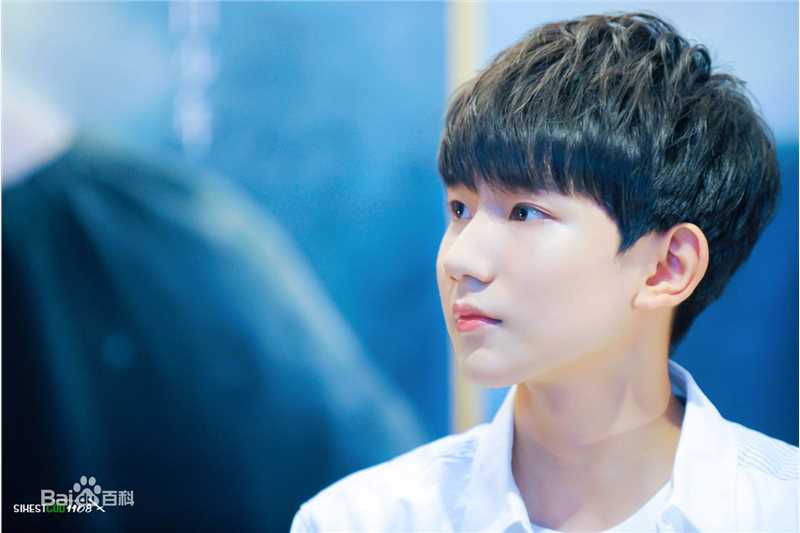 王源(Roy)160923爵迹路演采访壁纸壁纸