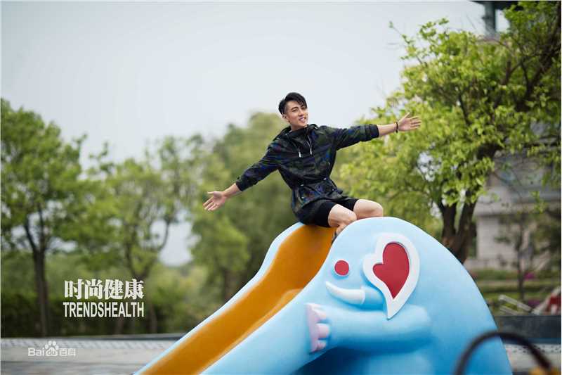 最新吴尊(Chun Wu)在《时尚健康》中的壁纸