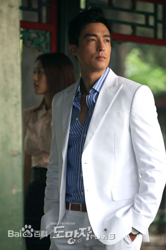 丹尼尔·亨利(Daniel Phillip Henney)出演韩剧前后照片