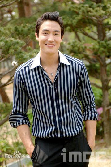 丹尼尔·亨利(Daniel Phillip Henney)出演韩剧前后照片