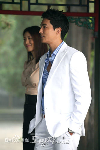 丹尼尔·亨利(Daniel Phillip Henney)出演韩剧前后照片