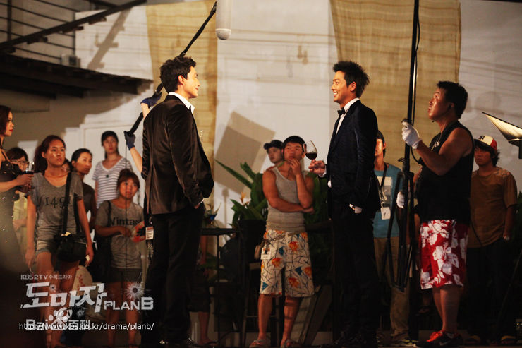 丹尼尔·亨利(Daniel Phillip Henney)出演韩剧前后照片